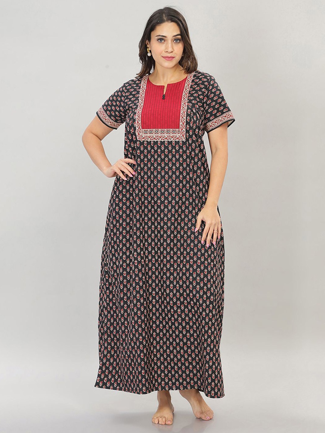 

NAIDU HALL Women Printed Maxi Nightdress, Black