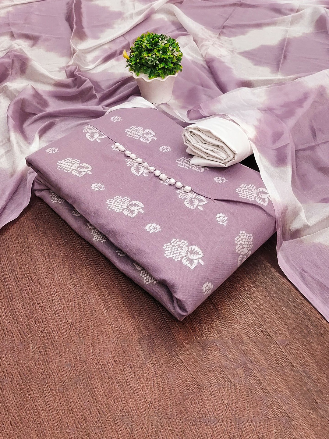 

APNISHA Floral Printed Unstitched Dress Material, Lavender