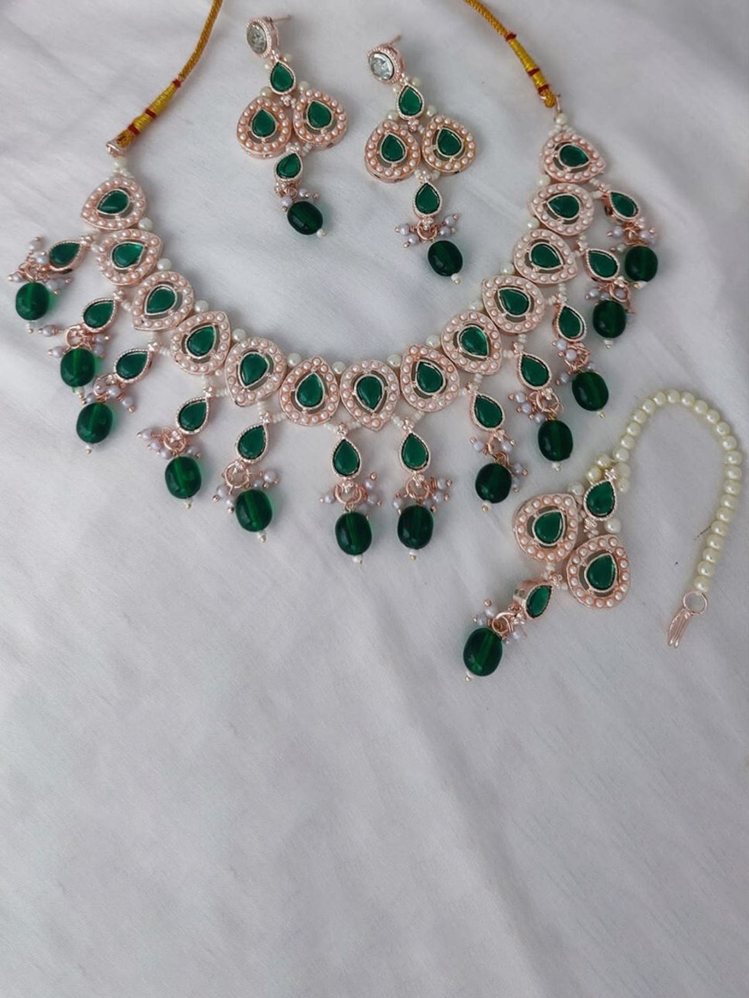 

Gyaan Jewels Gold-Plated Stone Studded Necklace & Earrings with Maang Tika, Green