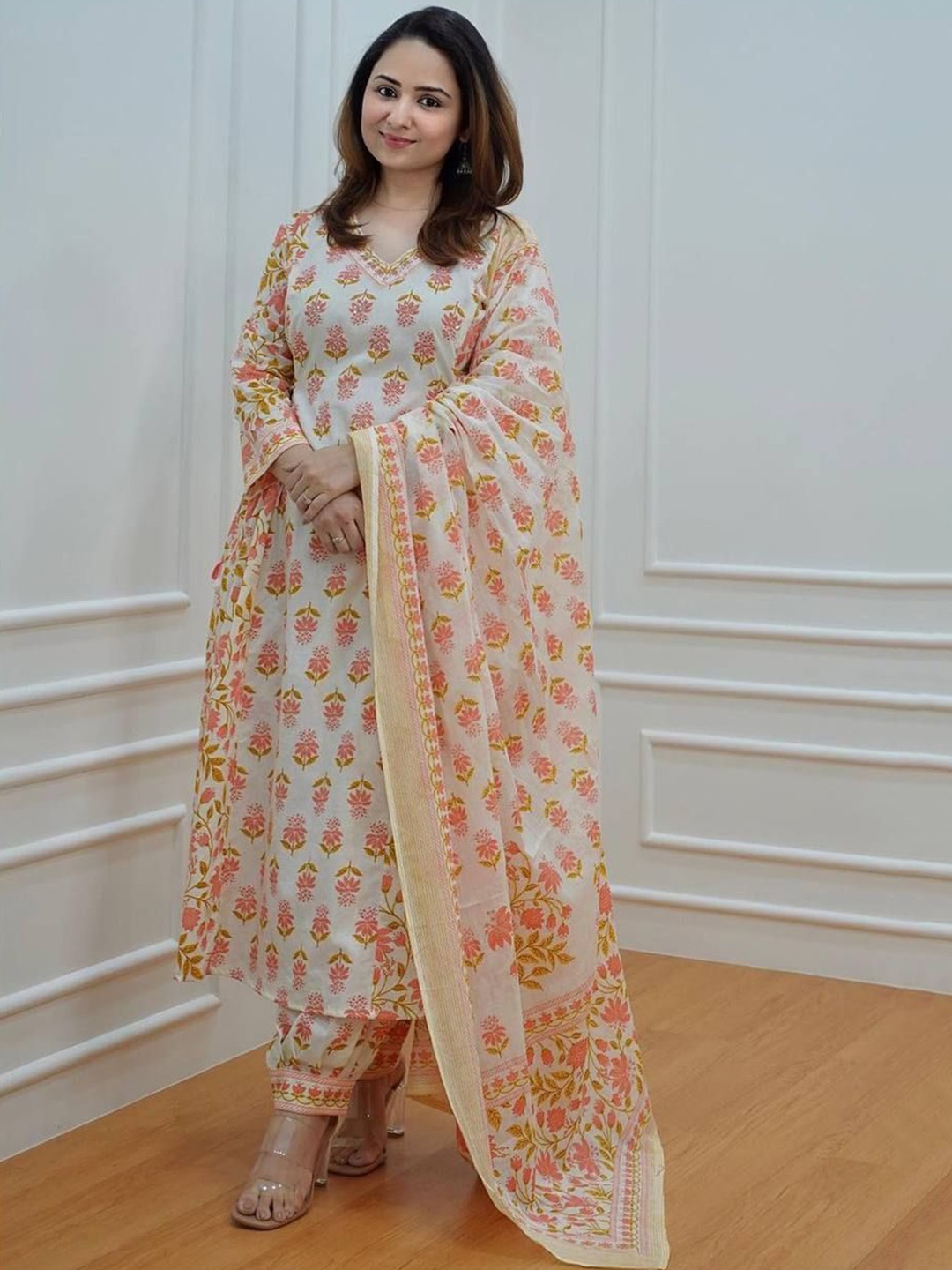 

Rujave Floral Printed V-Neck Regular Sequinned Kurta With Trouser & Dupatta, Pink