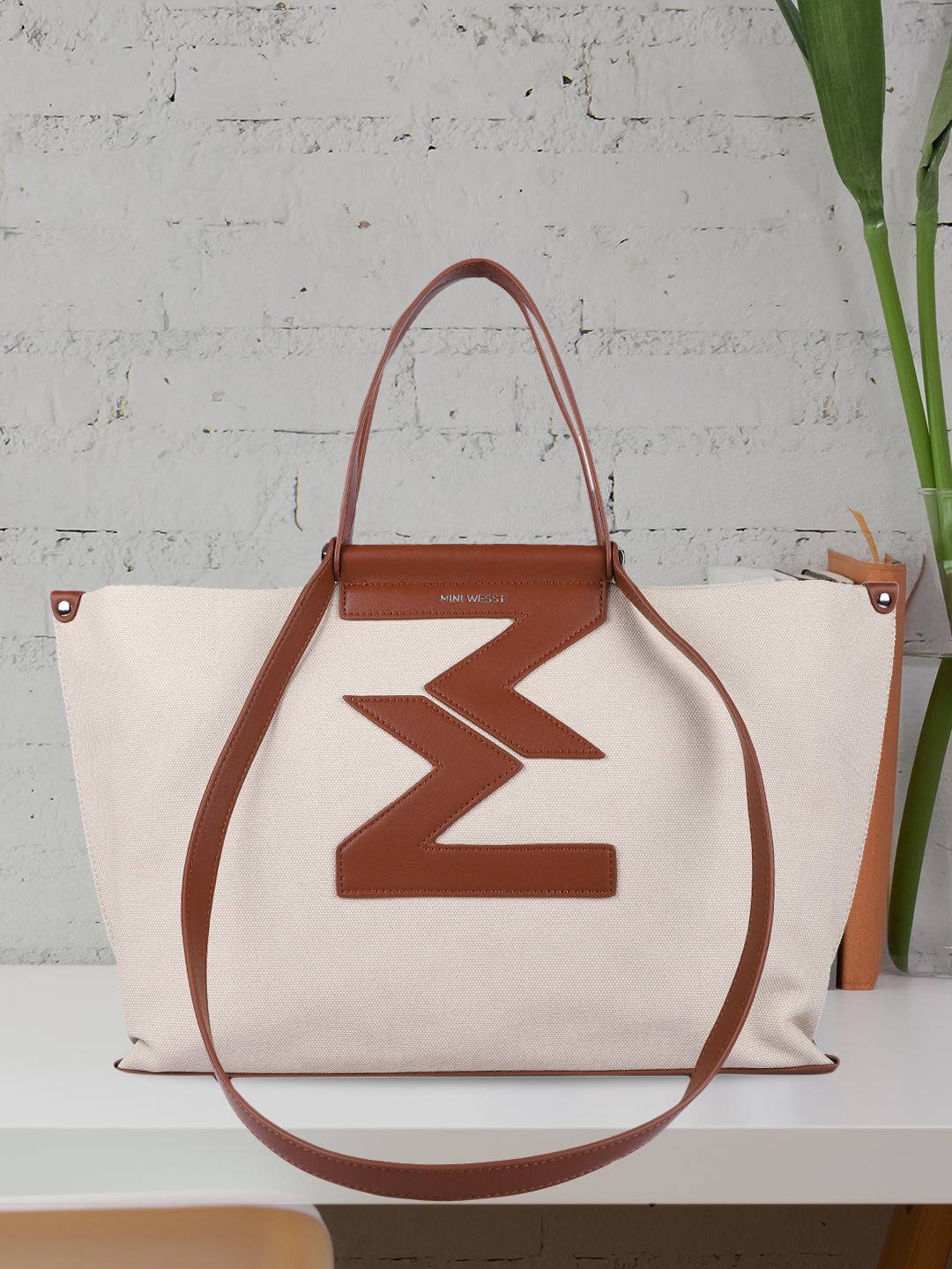 

MINI WESST Women Solid Structured Shoulder Bag, Beige