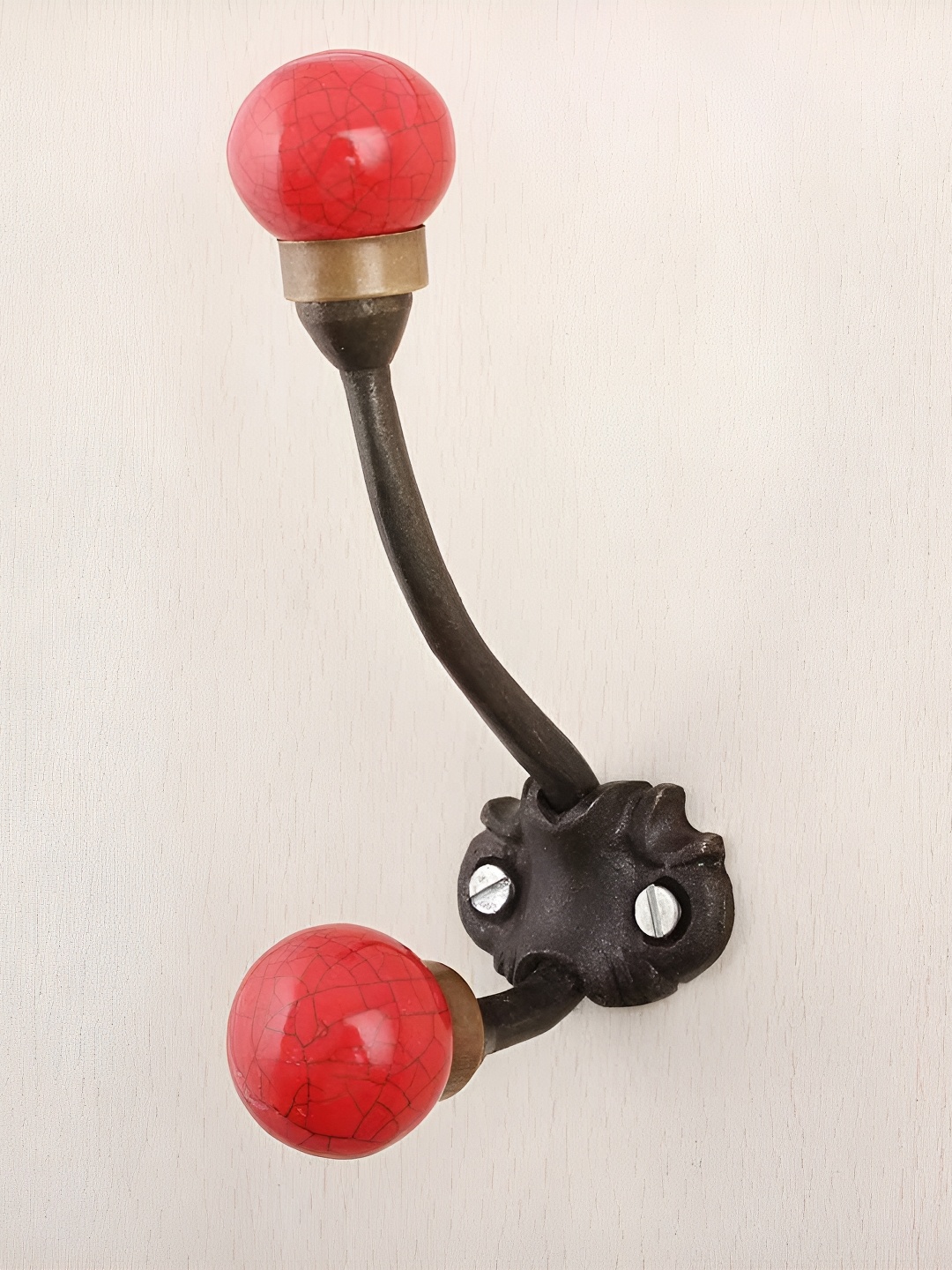 

IndianShelf Red & Black Ceramic Wall Hooks