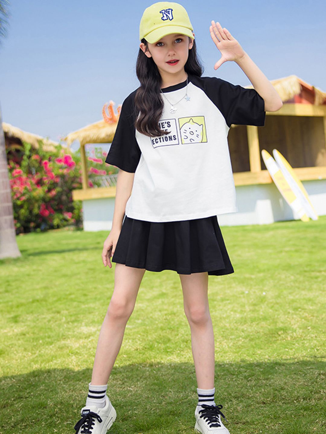 

INCLUD Girls Printed T-shirt with Skirt, Black