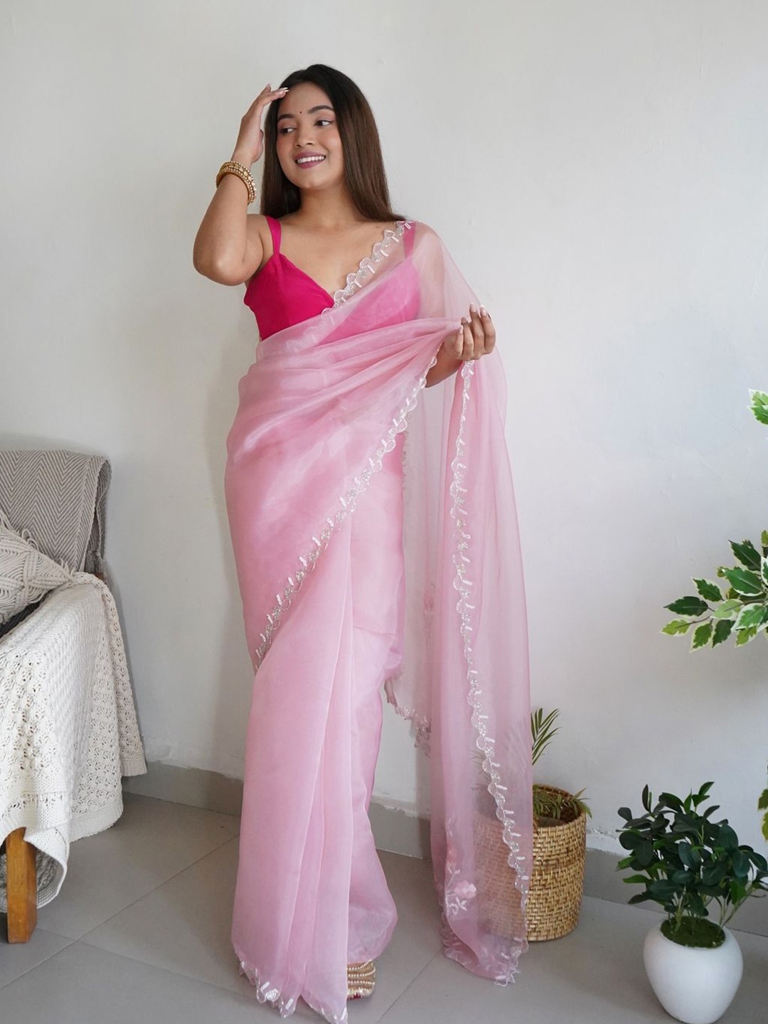 

Anouk Embroidered Organza Saree, Peach