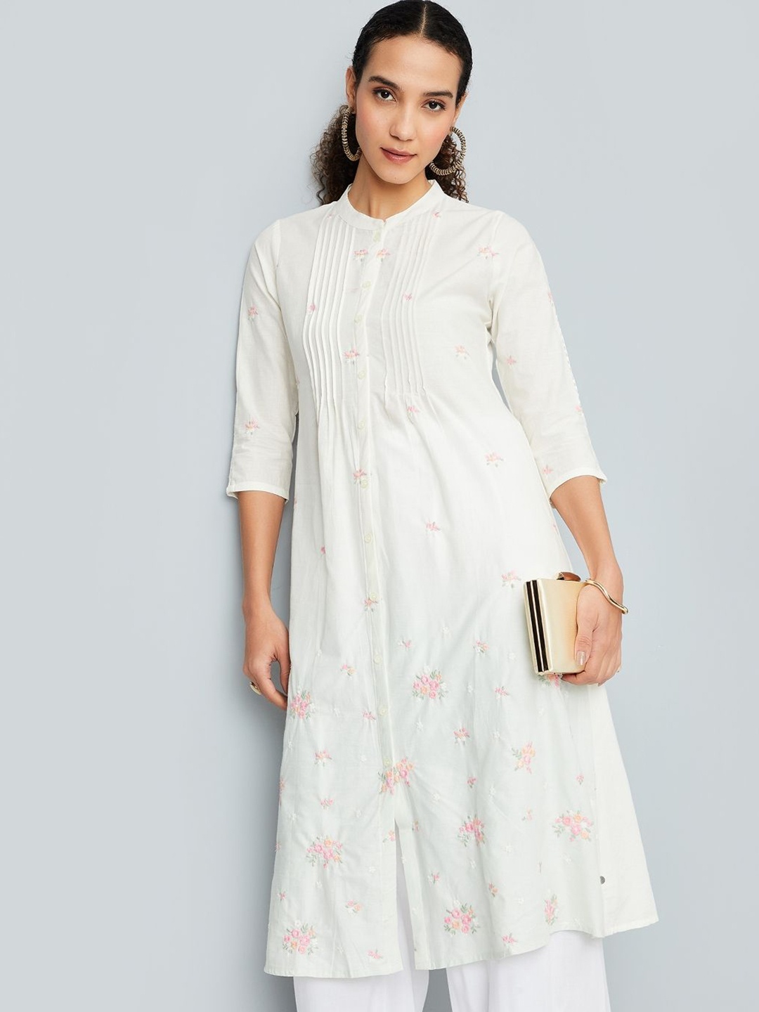 

max Striped Embroidered Chikankari Pintuck Anarkali Cotton Kurta, Off white