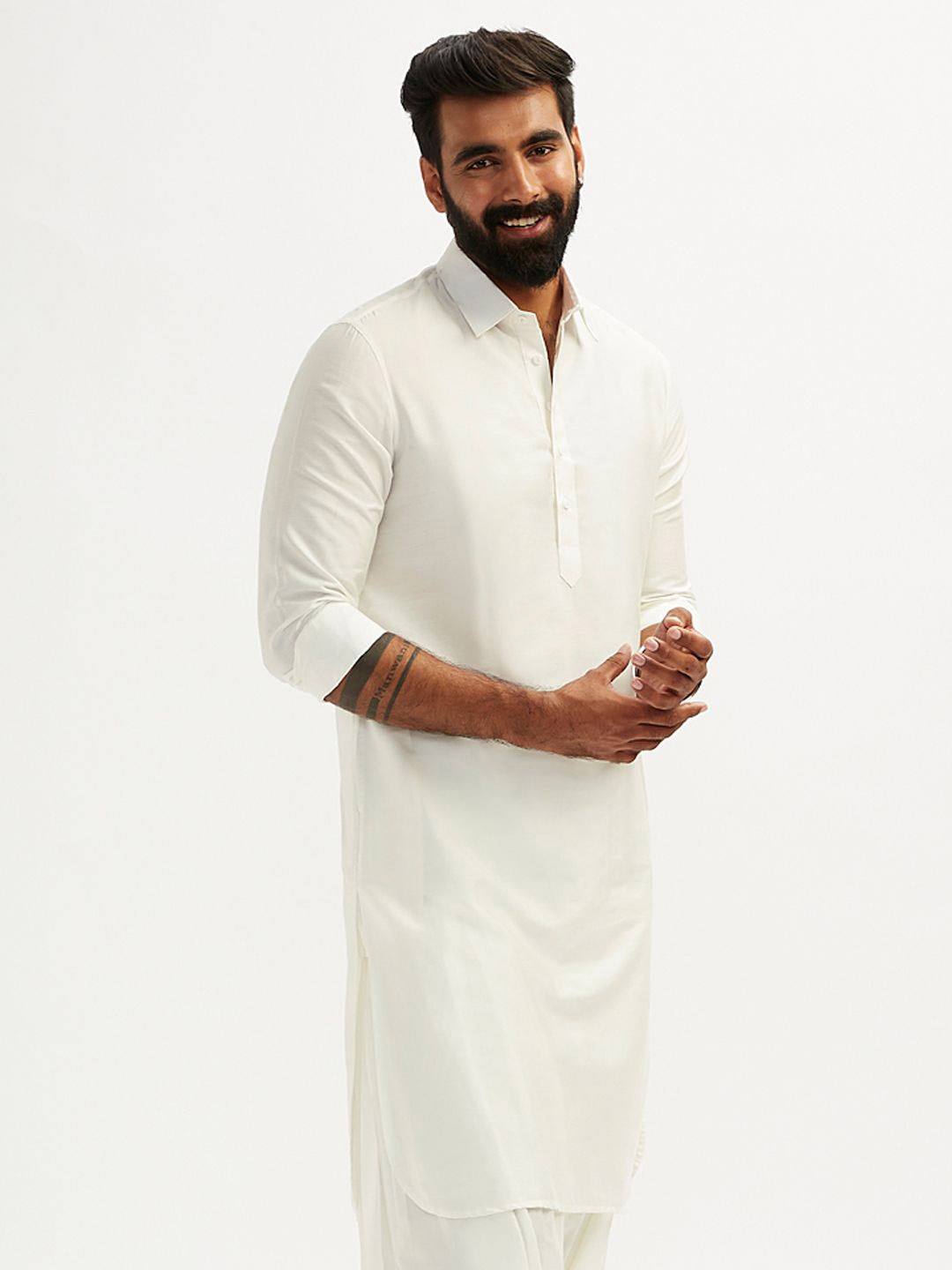 

VASTRAMAY Shirt Collar Long Roll-Up Sleeves Regular Pathani Kurta, White