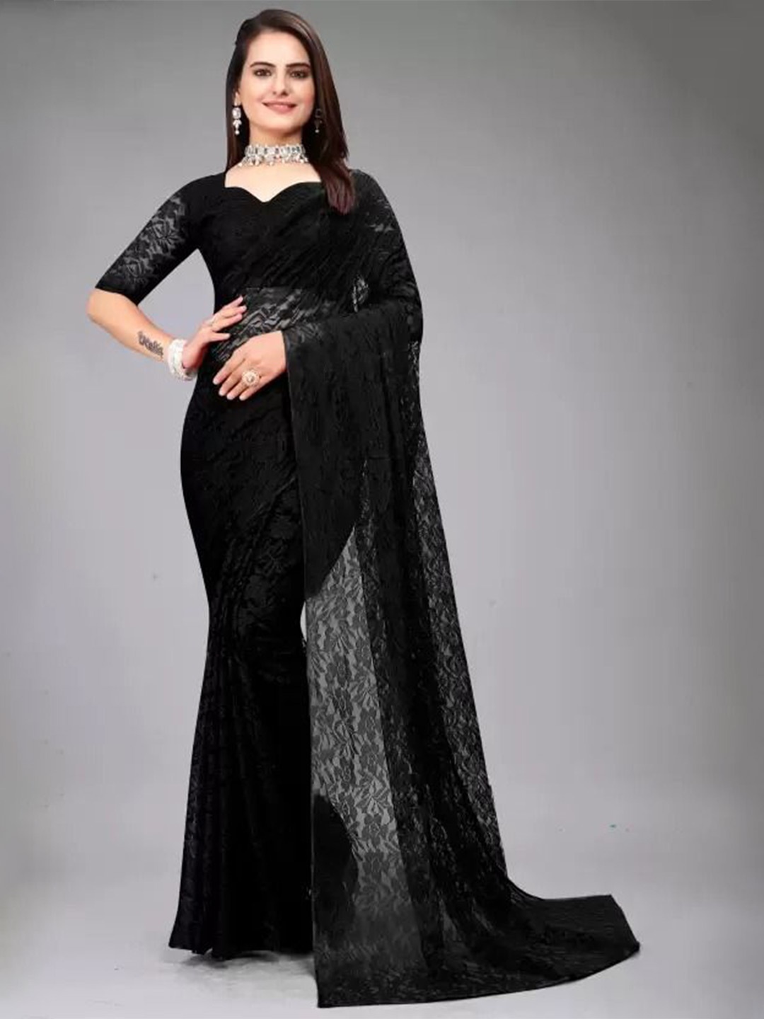 

VRAGI Woven Design Net Saree, Black