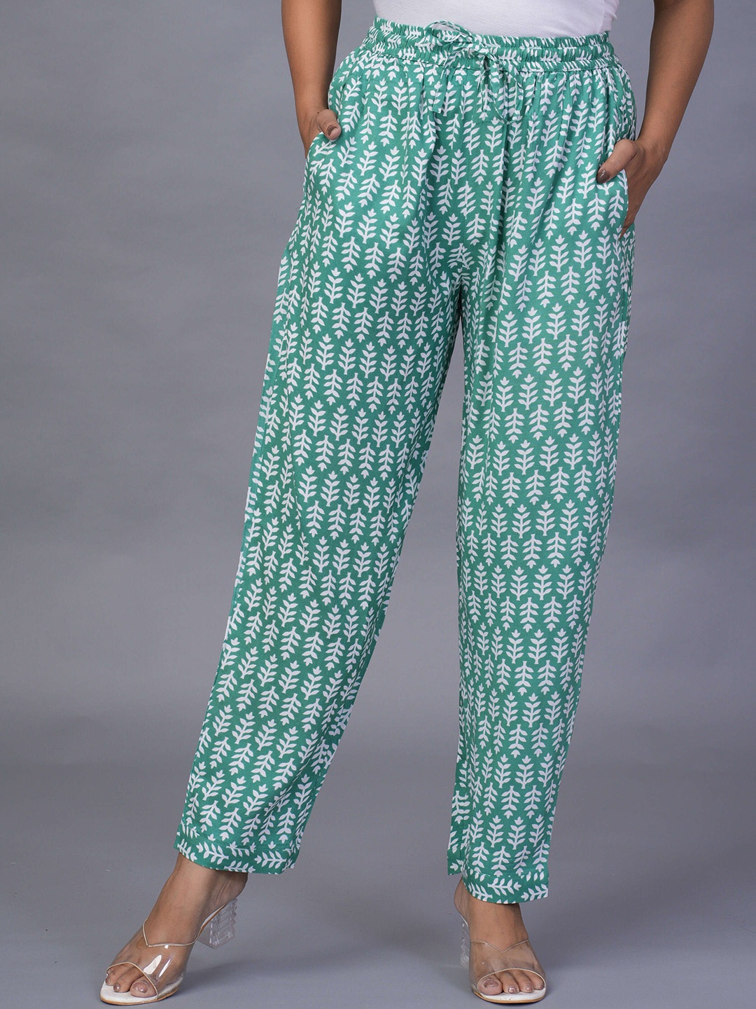

KALINI Women Floral Printed Mid-Rise Trouser, Green