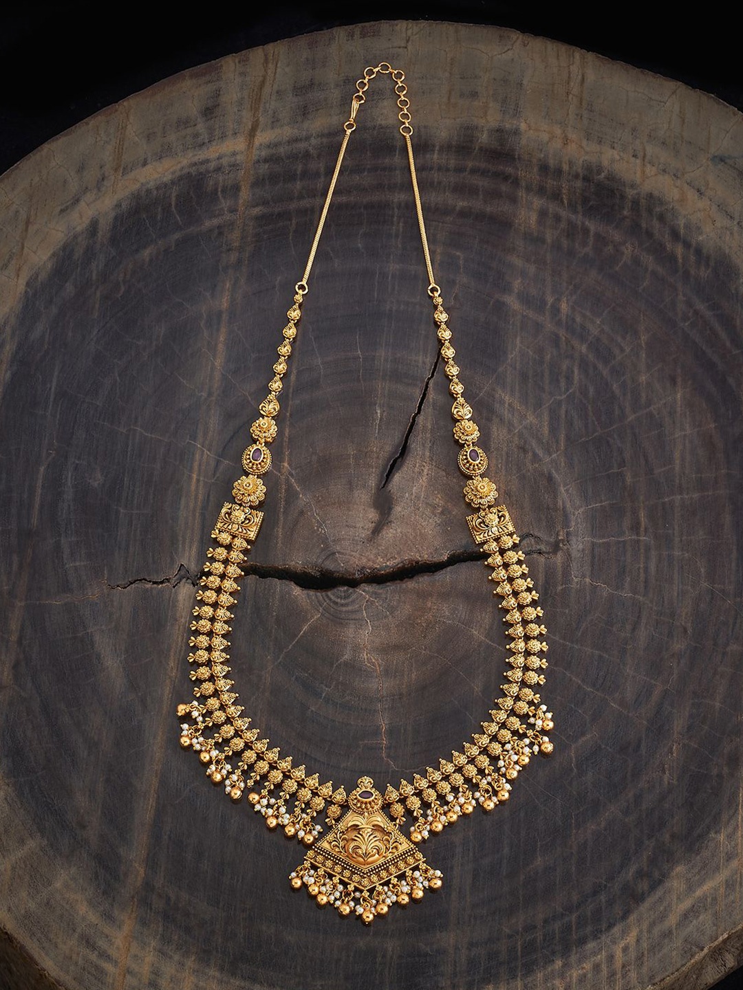 

Kushal's Fashion Jewellery Gold-Plated Stone Studded & Beaded Antique Necklace