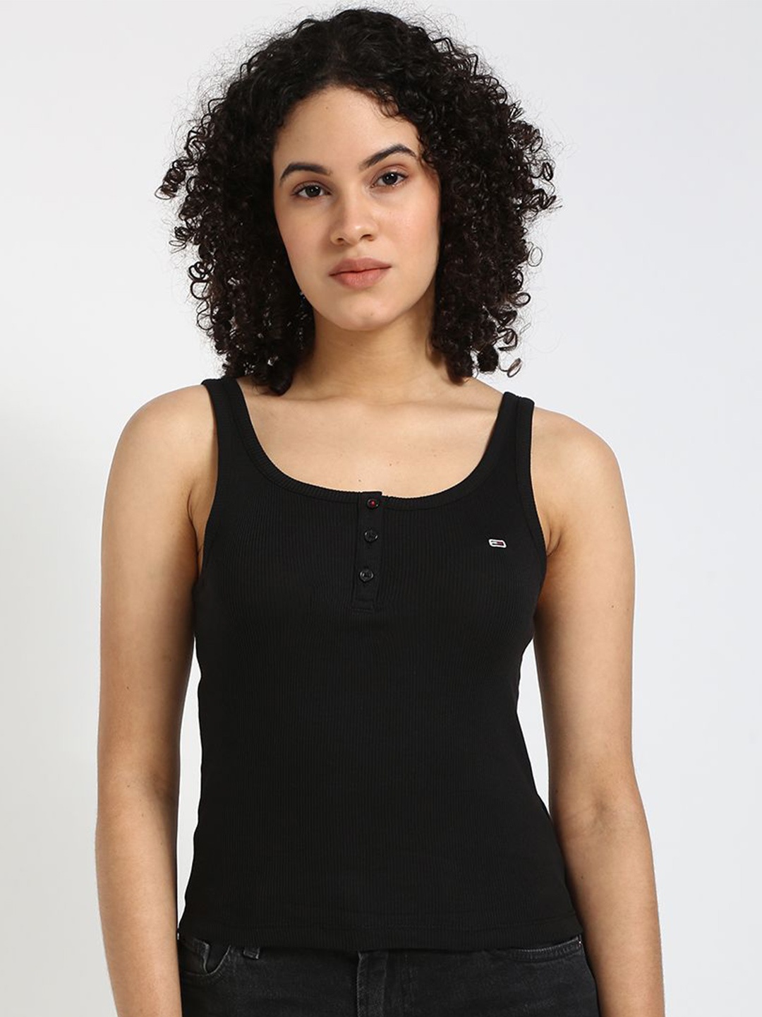 

Tommy Hilfiger Women Cotton Scoop Neck Sleeveless Fitted Top, Black