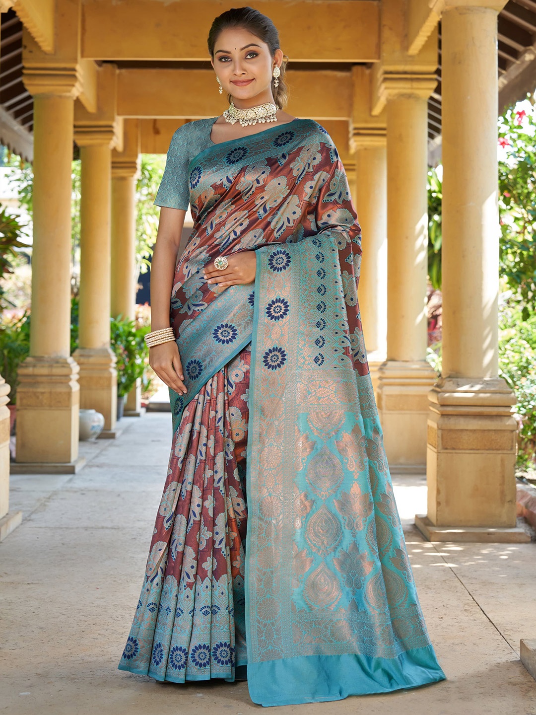 

Wuxi Woven Design Zari Pure Silk Banarasi Saree, Brown