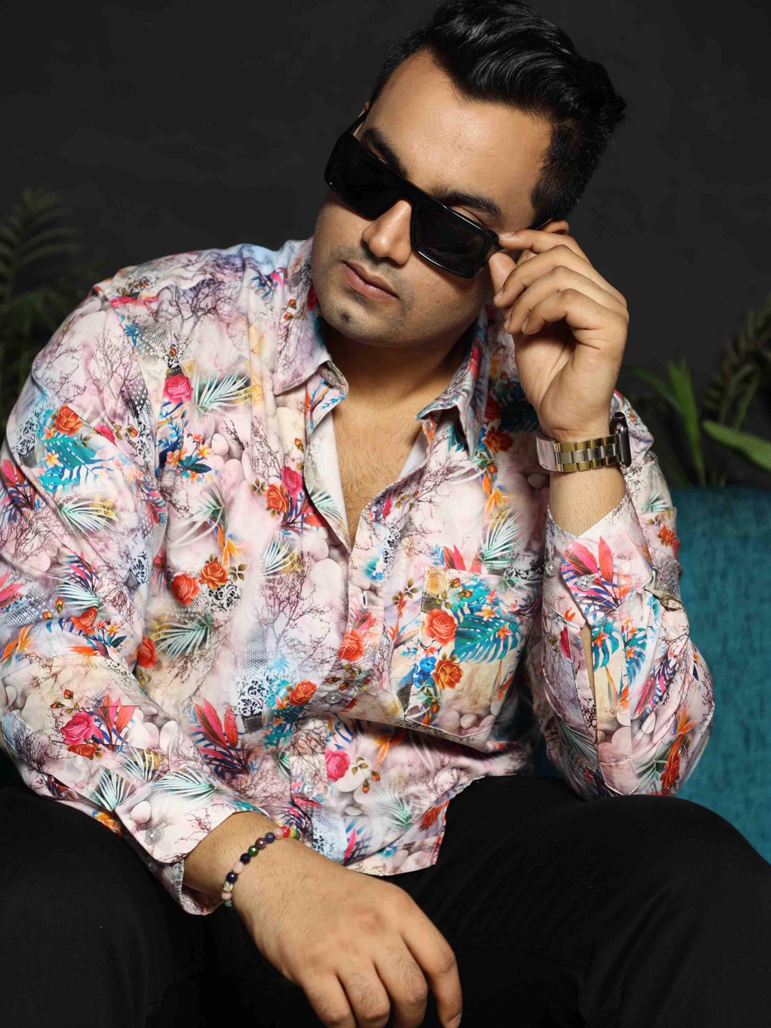 

Guniaa Men Classic Tailored Fit Floral Opaque Printed Casual Shirt, Pink