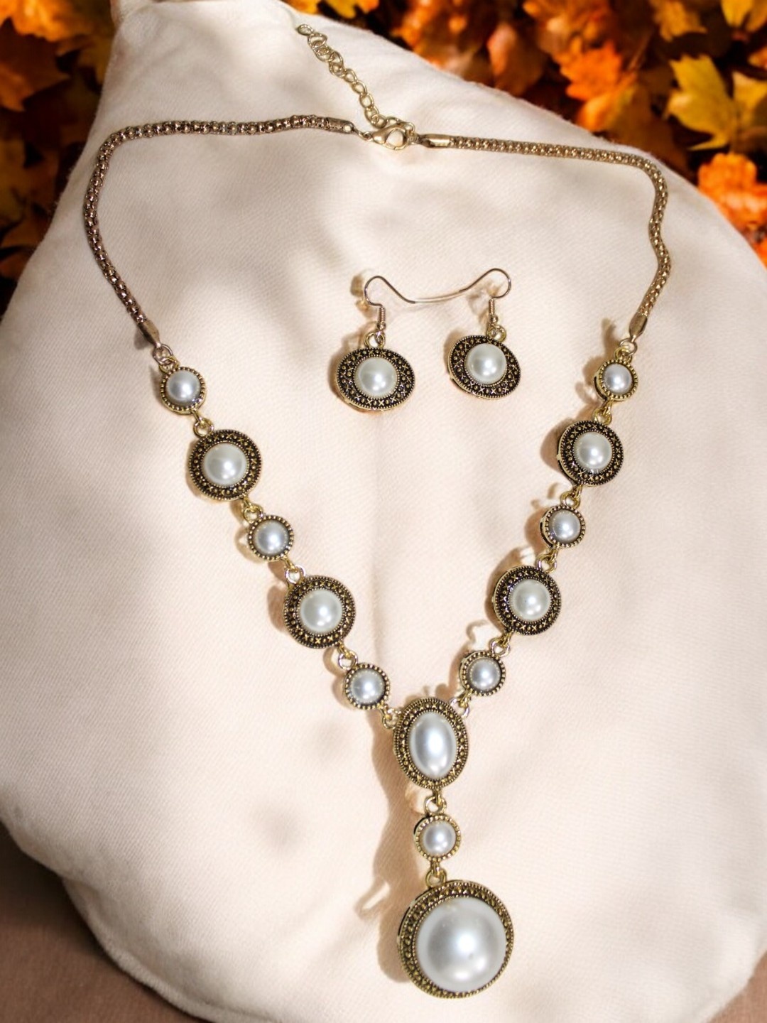 

Jolly Faces Beaded Jewellery Set, Gold