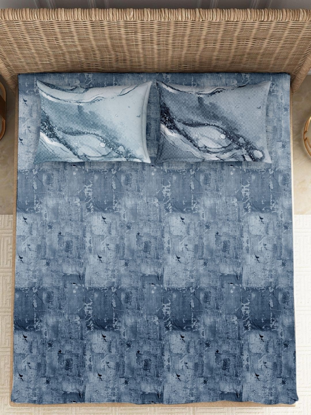 

VINTANA Blue & White Geometric 250 TC Cotton King Bedsheet Set-2.74 m x 2.74 m
