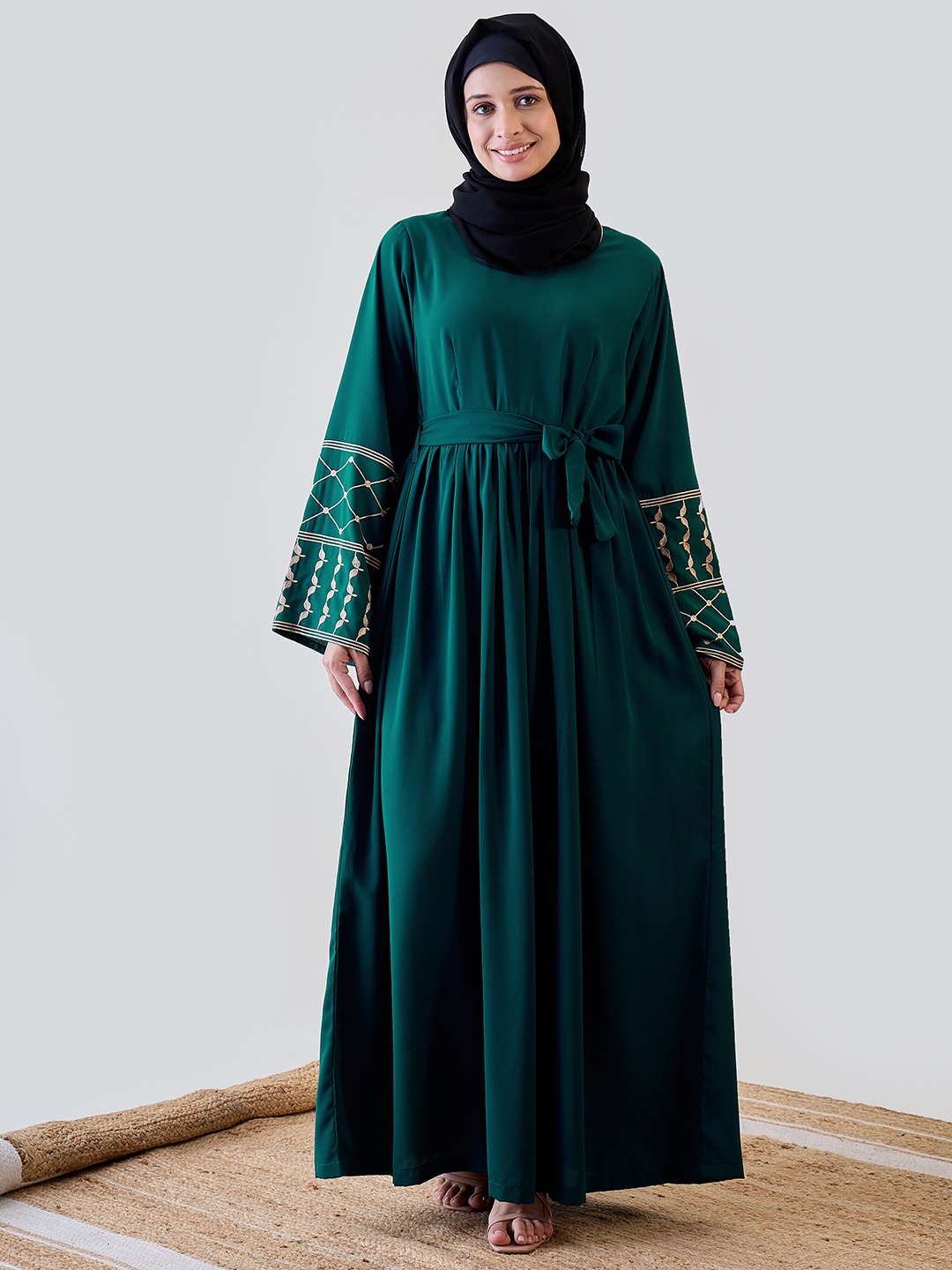 

NABIA Women Kefiyyeh Embroidered Abaya Burqa, Green