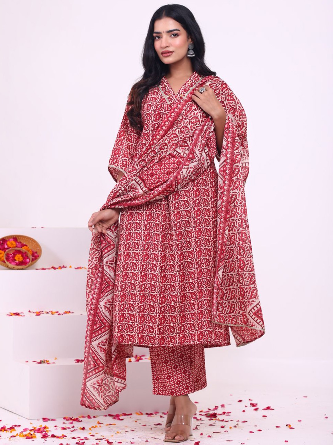 

KALINI Women Ethnic Motifs Printed Regular Gotta Patti Kurta with Trousers & With Dupatta, Red