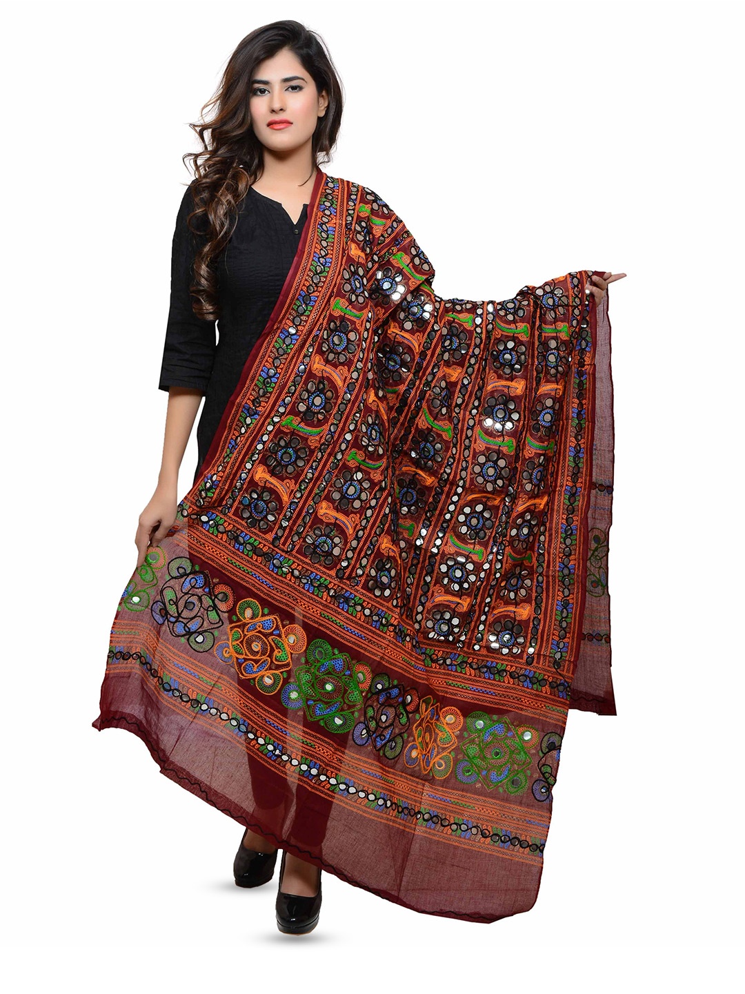 

BANJARA INDIA Embroidered Dupatta with Thread Work, Maroon