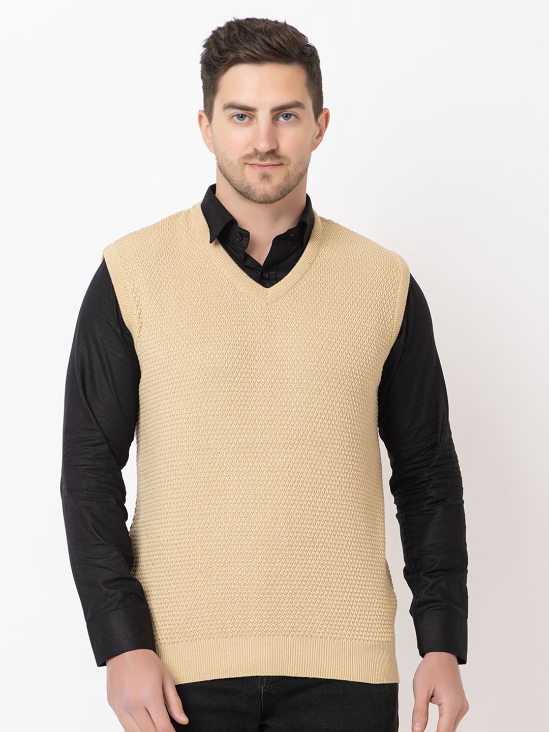 

BeriBlu Men V-Neck Sleeveless Sweater Vest, Beige