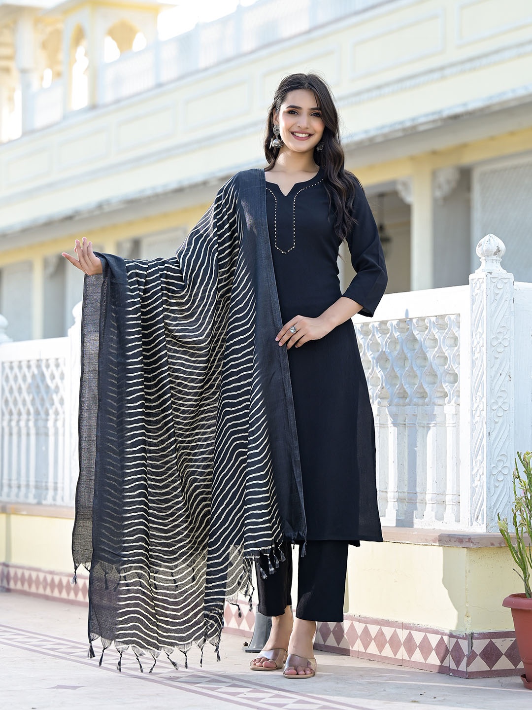 

Varanga Black Round Neck Regular Straight Kurta With Trouser With Dupatta