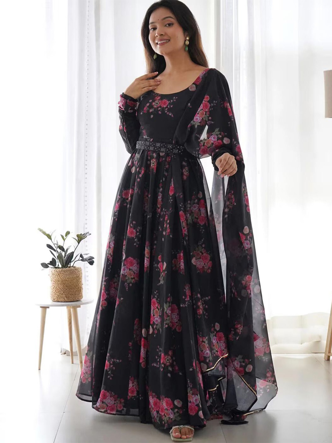 

JULEE Women Floral Print Fit & Flare Maxi Dress, Black
