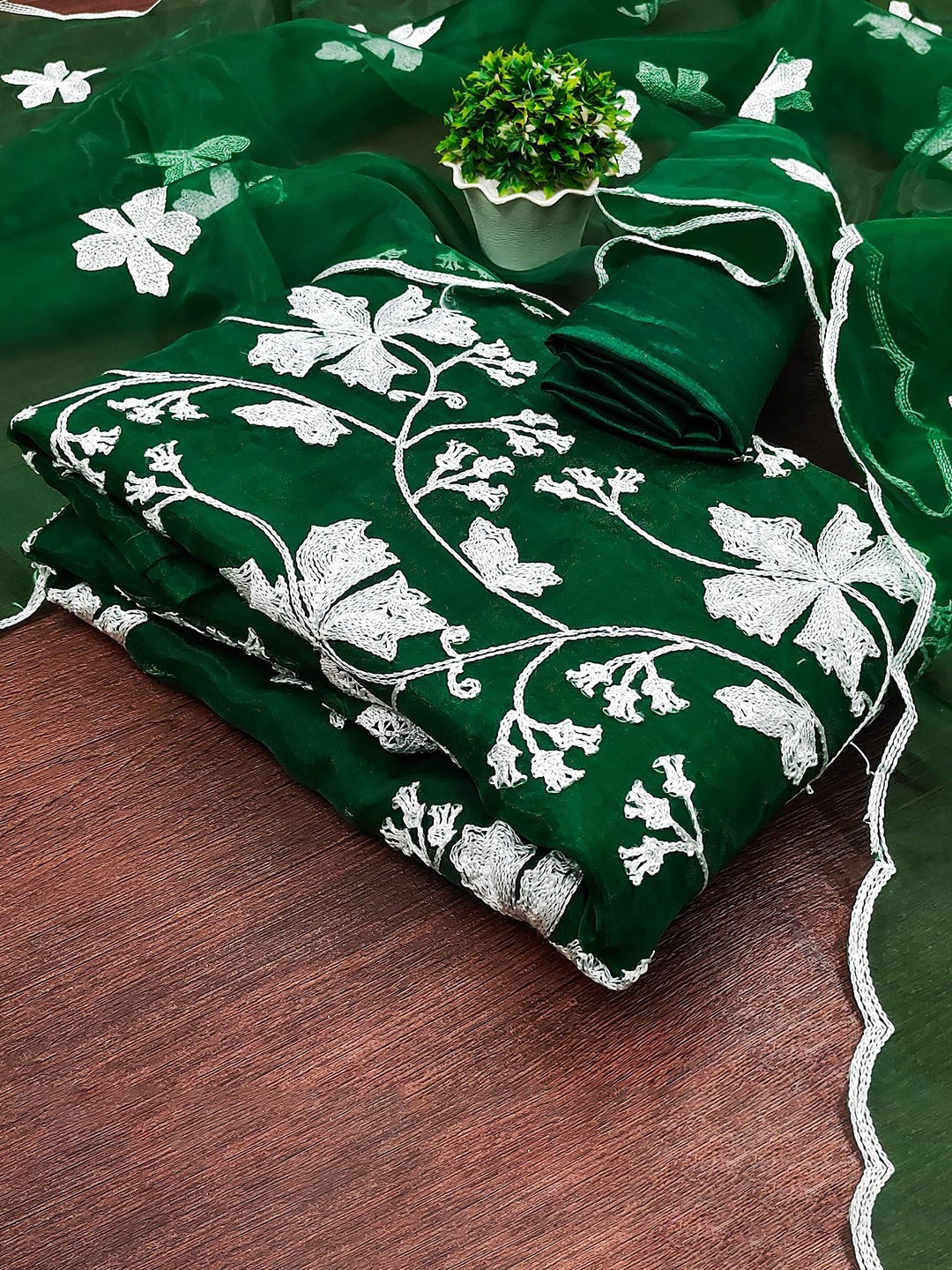 

JULEE Floral Embroidered Thread Work Unstitched Dress Material, Green