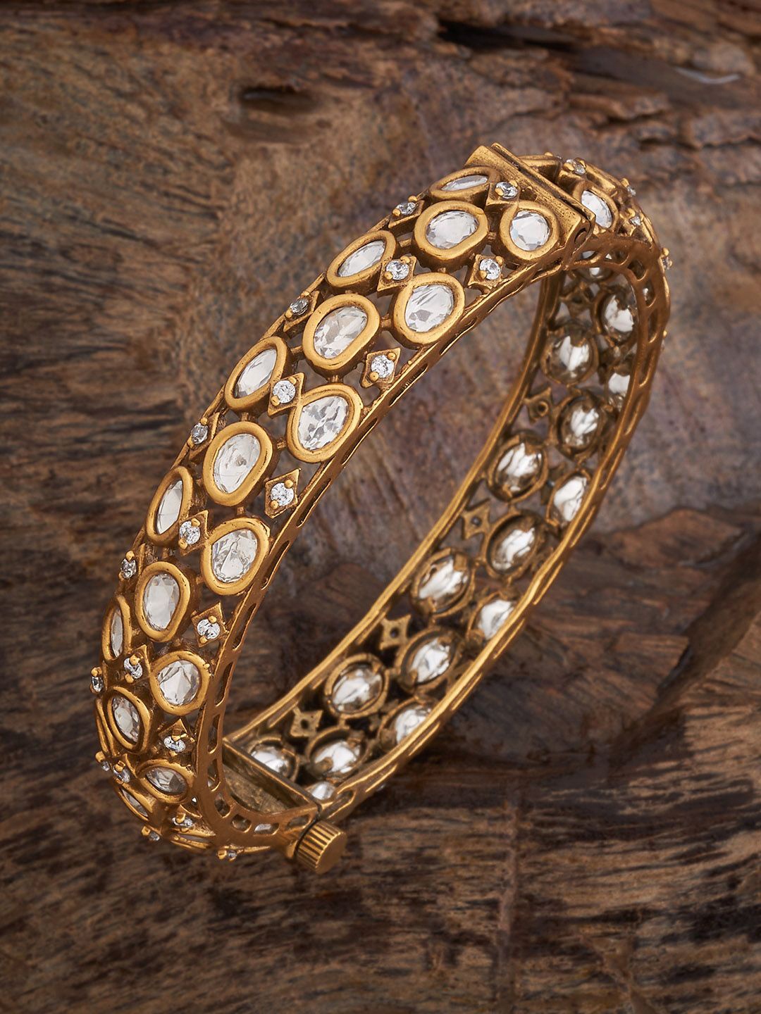 

Kushal's Fashion Jewellery Gold-Plated Kundan-Studded Bangle