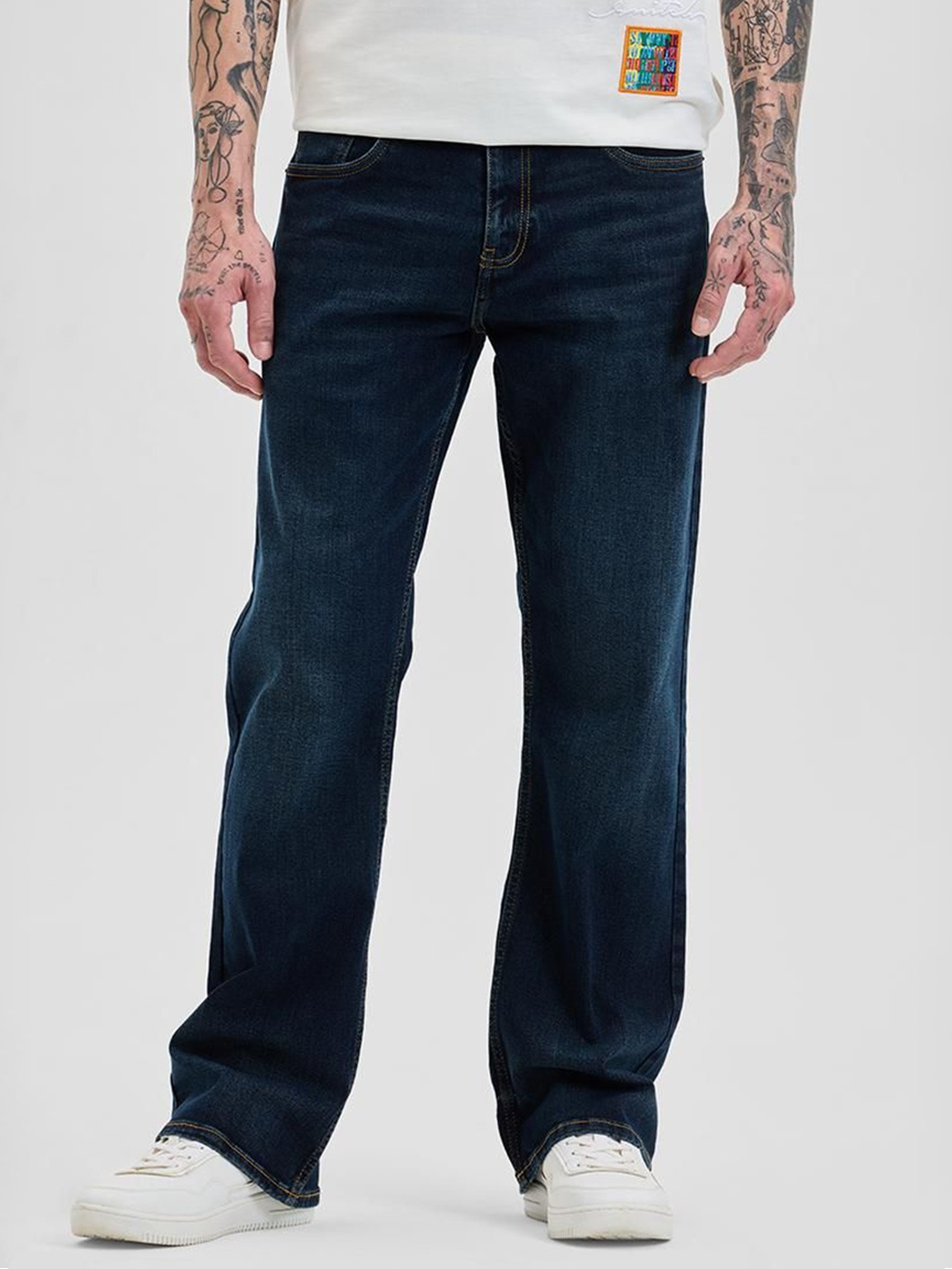 

Snitch Men Classic Bootcut Light Fade Stretchable Jeans, Navy blue