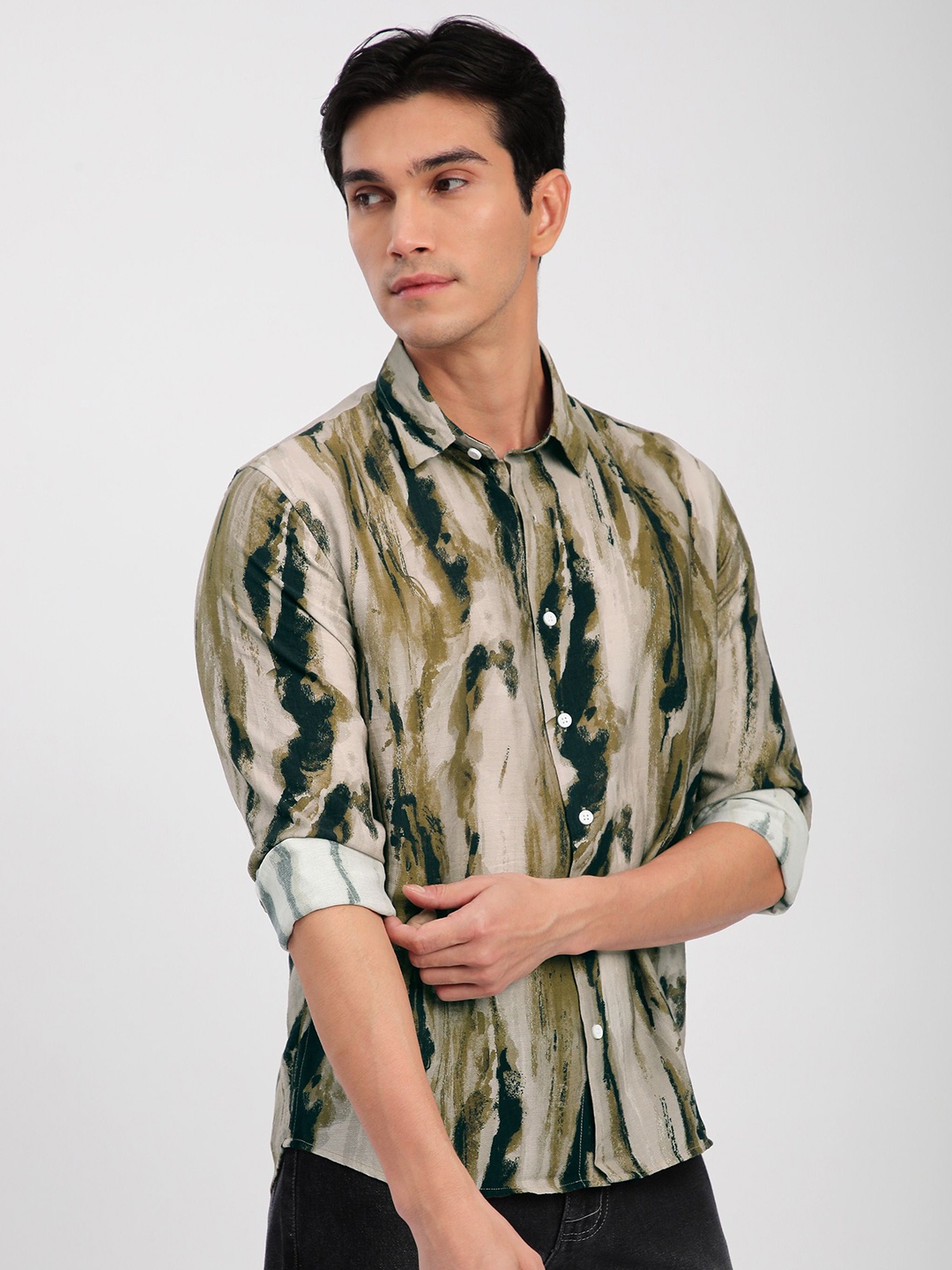 

Beyoung Men Spread Collar Dyed Cotton Relaxed Fit Casual Shirt, Beige