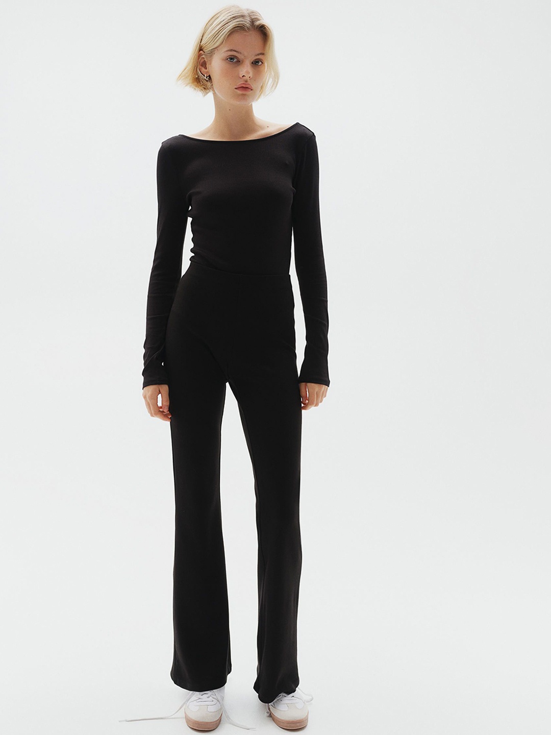 

H&M Ribbed Scoop-Back Body, Black