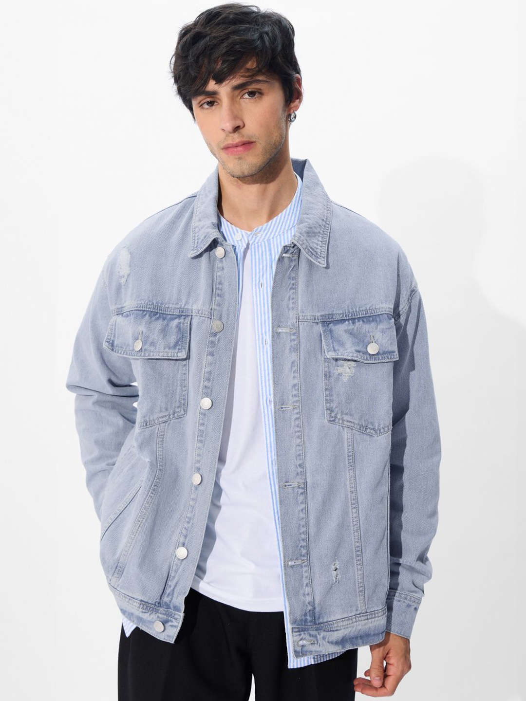 

The Souled Store Men Spread Collar Washed Self Design Cotton Casual Denim Jacket, Blue