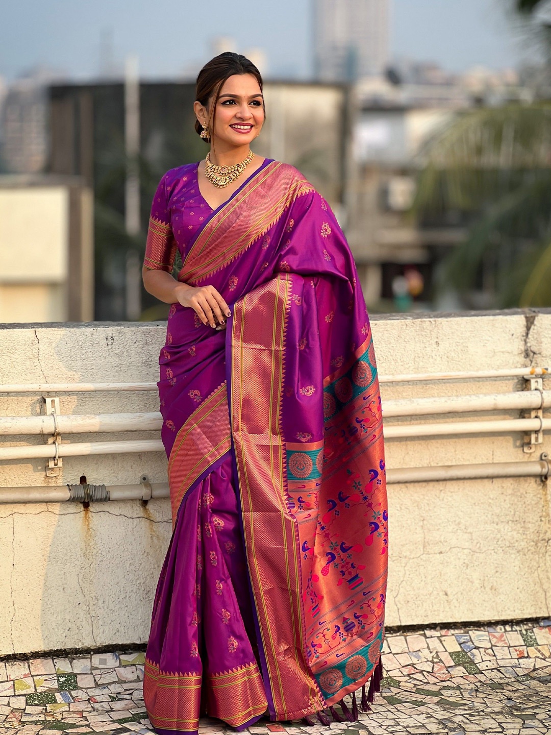 

KSM PRINTS Ethnic Motifs Zari Saree, Purple