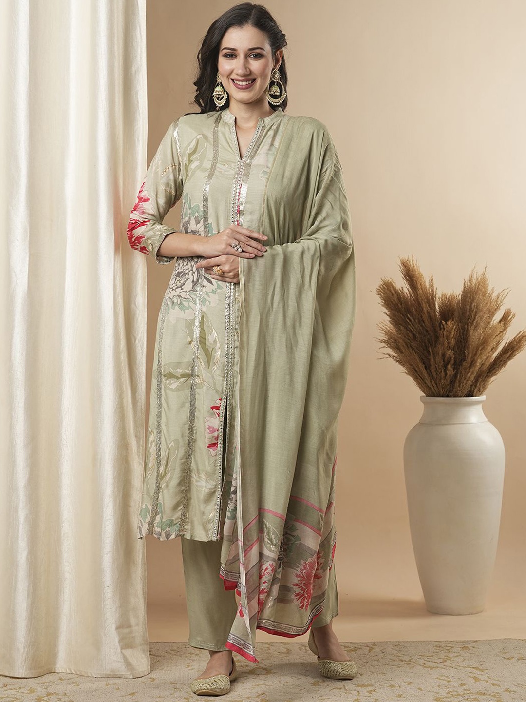 

FASHOR Green Mandarin Collar Floral Printed Straight Kurta with Trouser & Dupatta