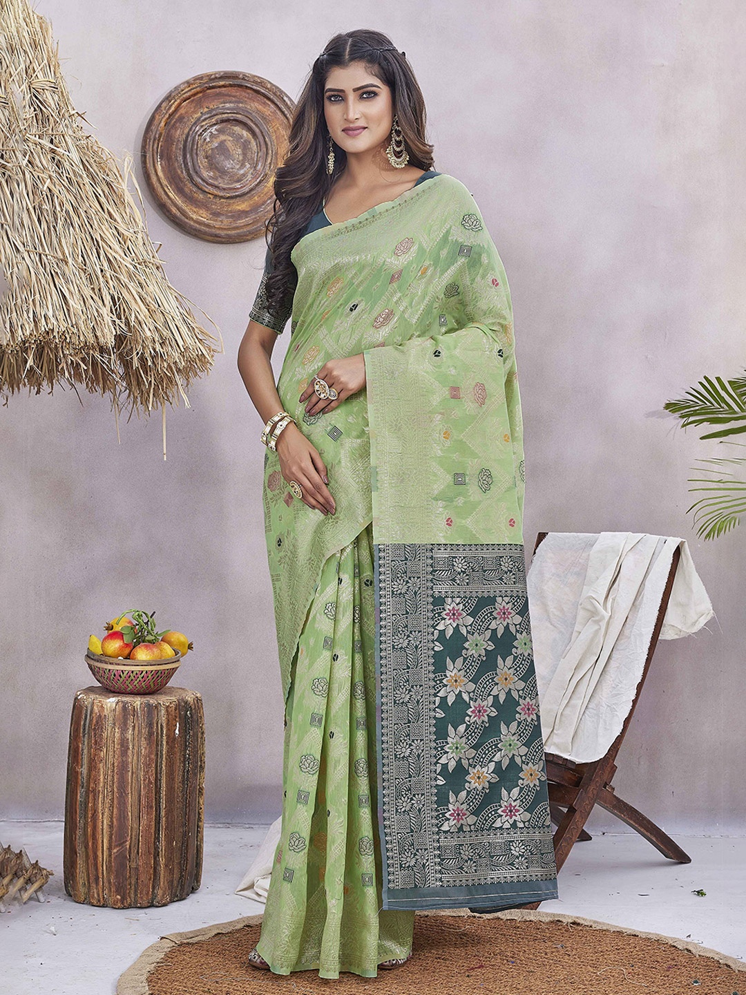 

KSM PRINTS Woven Design Zari Saree, Green