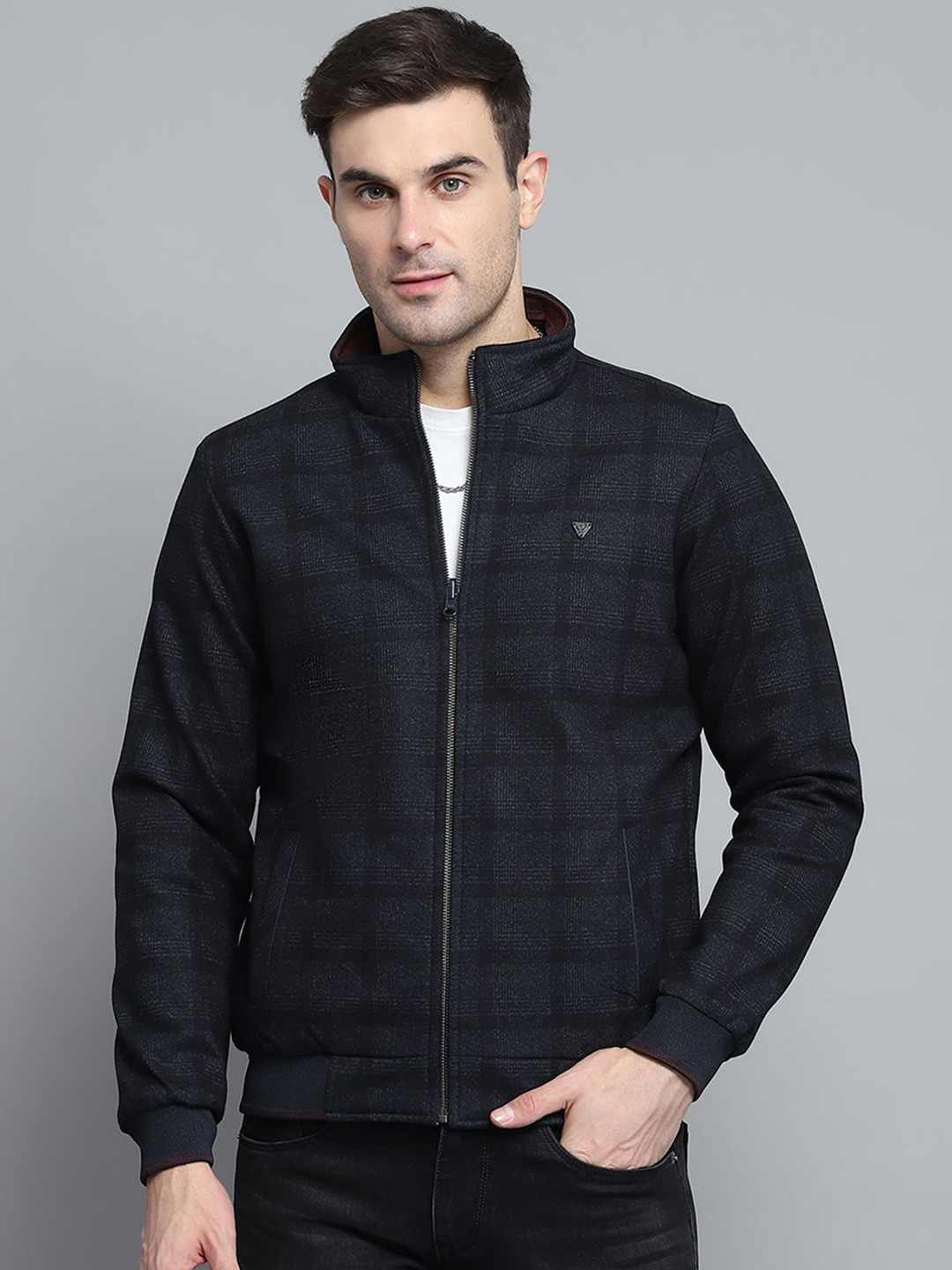 

Monte Carlo Men Mock Collar Geometric Printed Casual Padded Reversible Jacket, Charcoal