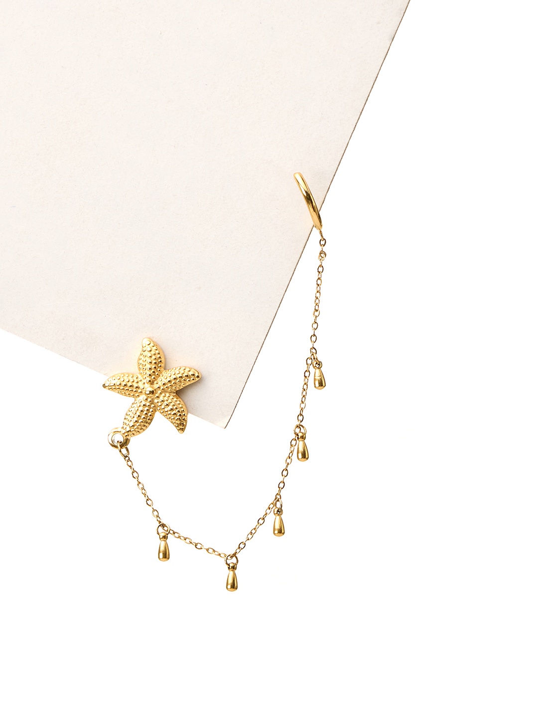 

WHITE LIES Gold-Plated Star Shaped Ear Cuff Earrings