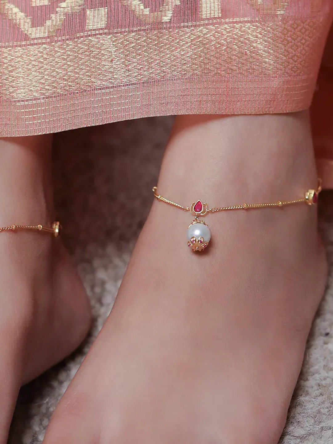 

Unniyarcha 92.5 Silver Gold-Plated Artificial Stones and Beads Anklet, Pink