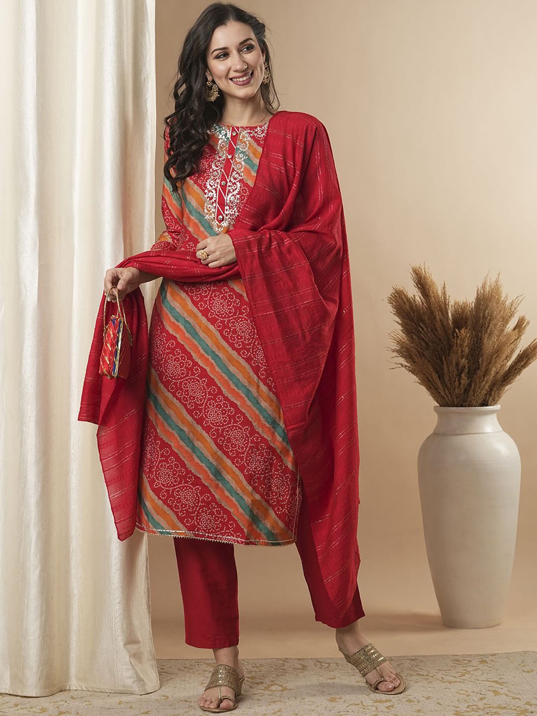 

FASHOR Ethnic Motifs Embroidered Sequinned Kurta with Trouser & Dupatta, Red