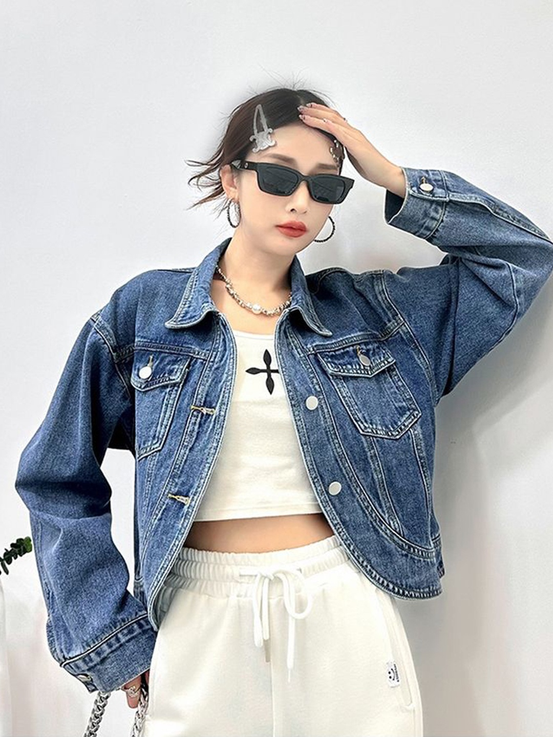 

LULU & SKY Women Spread Collar Washed Solid Cotton Casual Denim Jacket, Navy blue