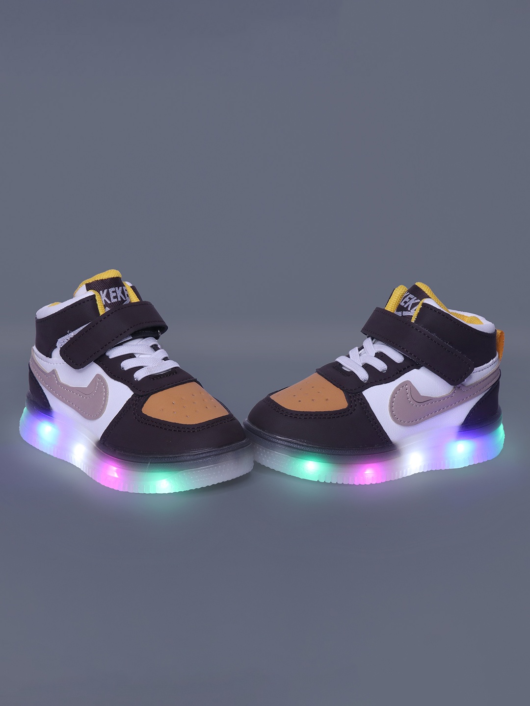

BAESD Kids PU LED Sneakers, Brown