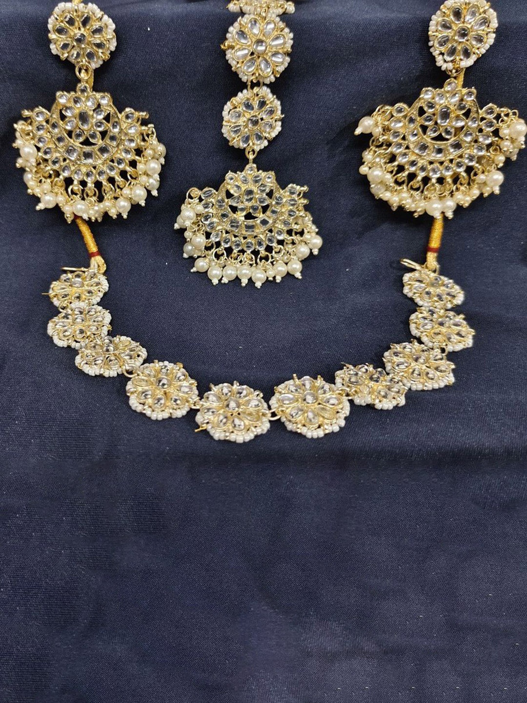 

Gyaan Jewels Gold Plated Artificial Stones & Beads Studded Jewellery Set