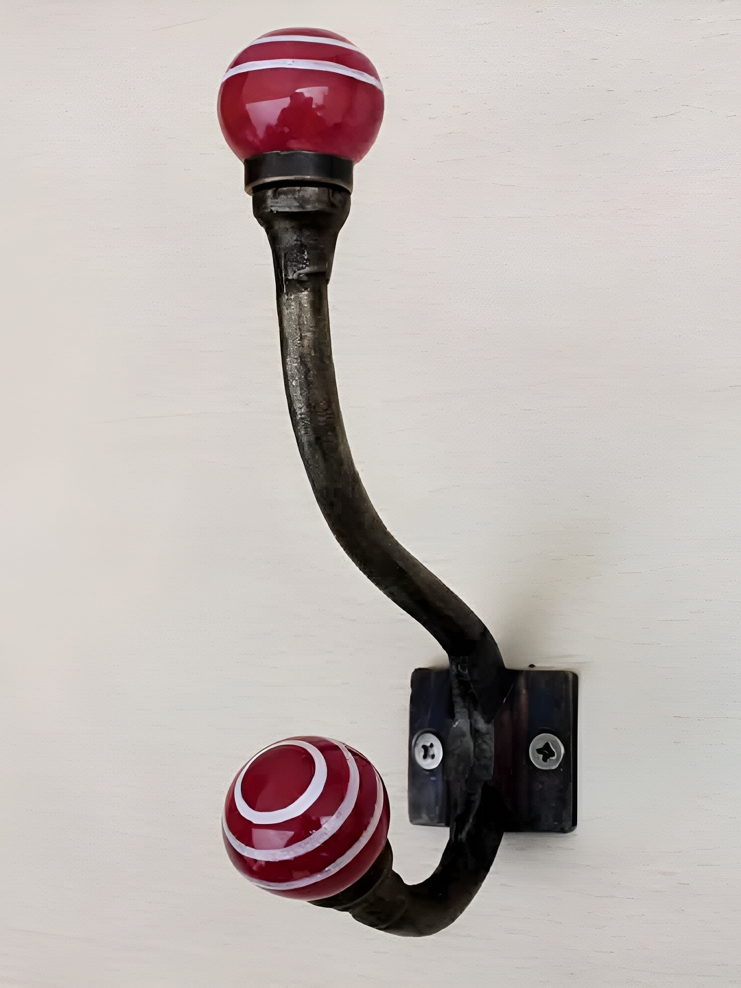 

IndianShelf Red & White Printed Ceramic Wall Hook