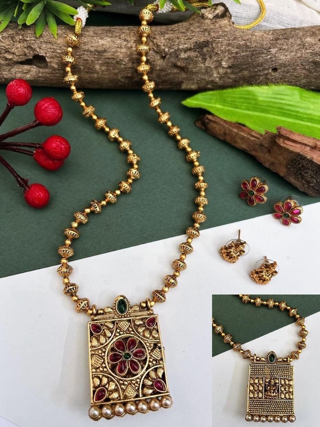 

GRIIHAM Premium Gold-Plated American Diamond Studded Reversible Jewellery Set