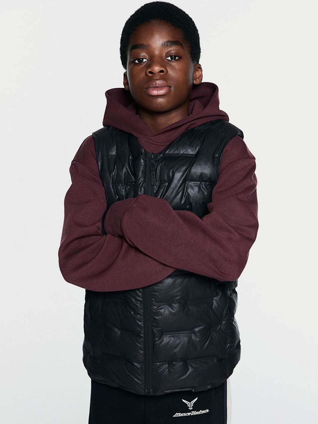 

H&M Insulated Sports Gilet In Thermo Move, Black
