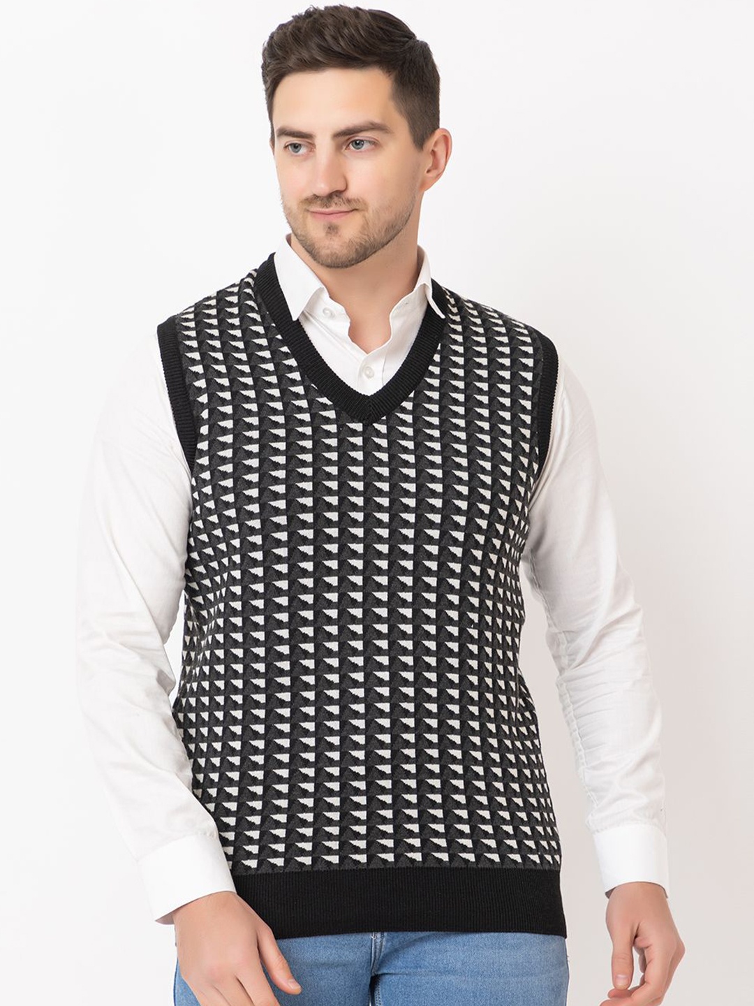 

BeriBlu Men V-Neck Sweater Vest, Black
