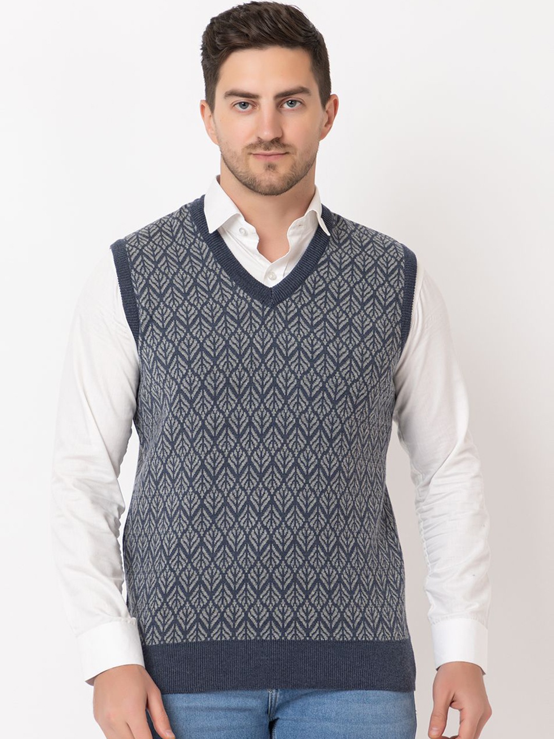 

BeriBlu Men V-Neck Sleeveless Sweater Vest, Grey