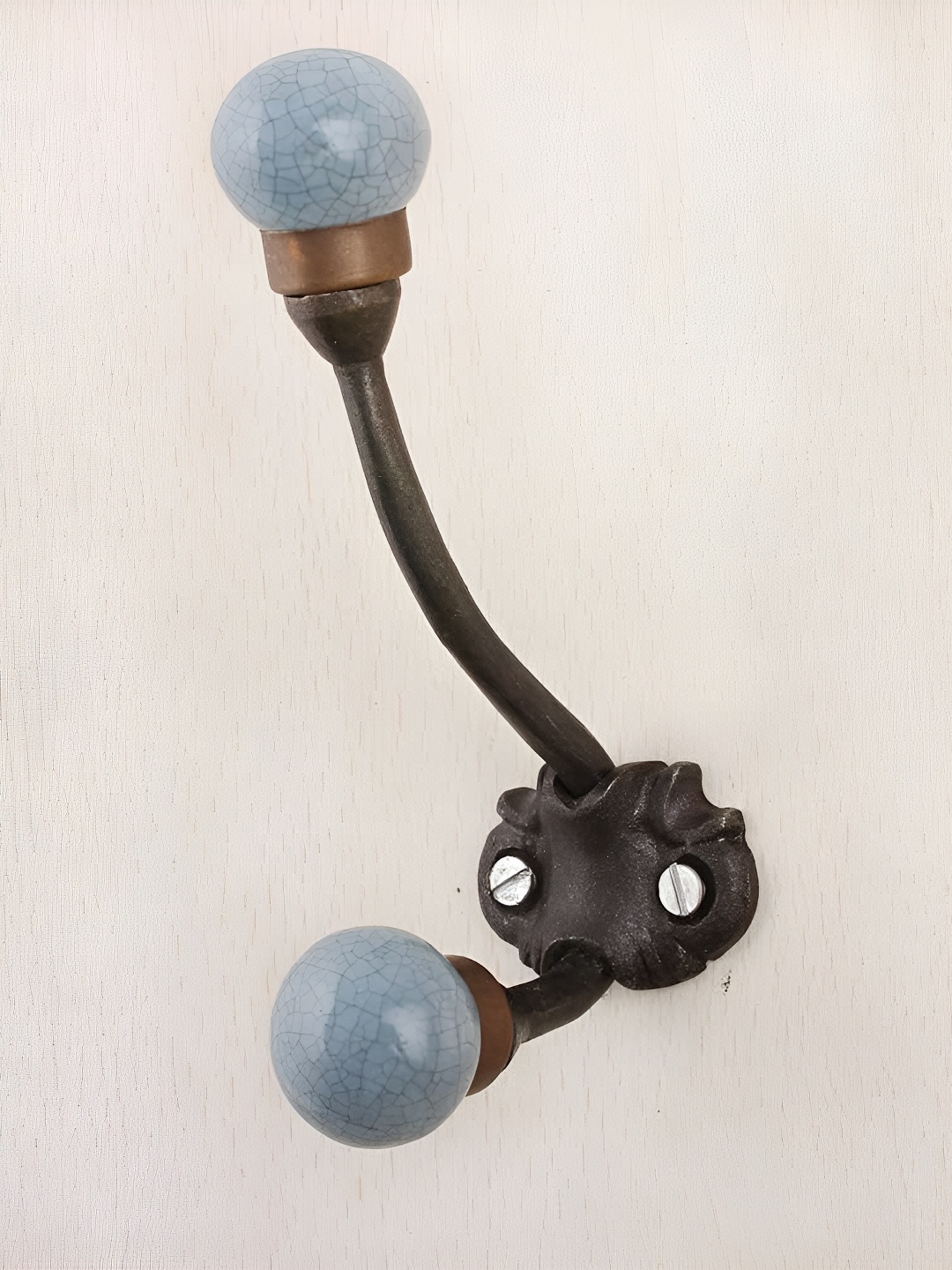 

IndianShelf Grey Ceramic Crackle Key Hooks Hangers Wall Hooks