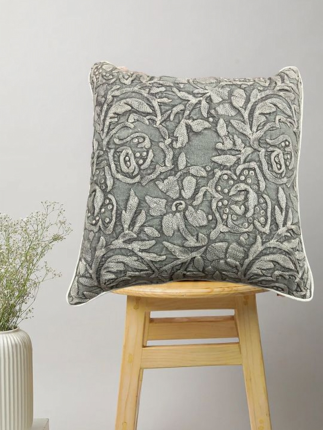 

SAJAVAT Silver-Toned Floral Printed Cotton Square Cushion Cover