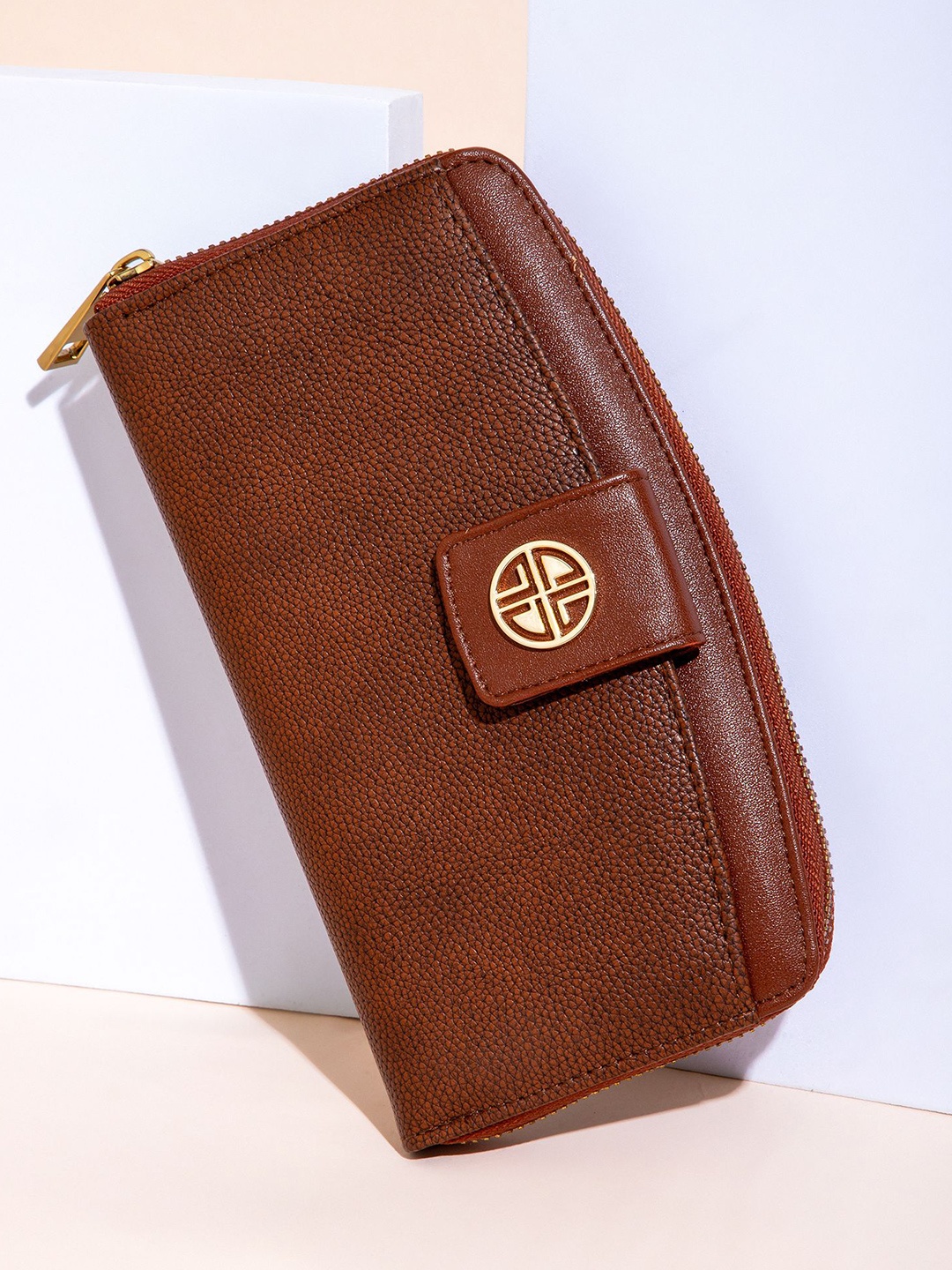 

Carlton London Women Zip Around Wallet, Tan