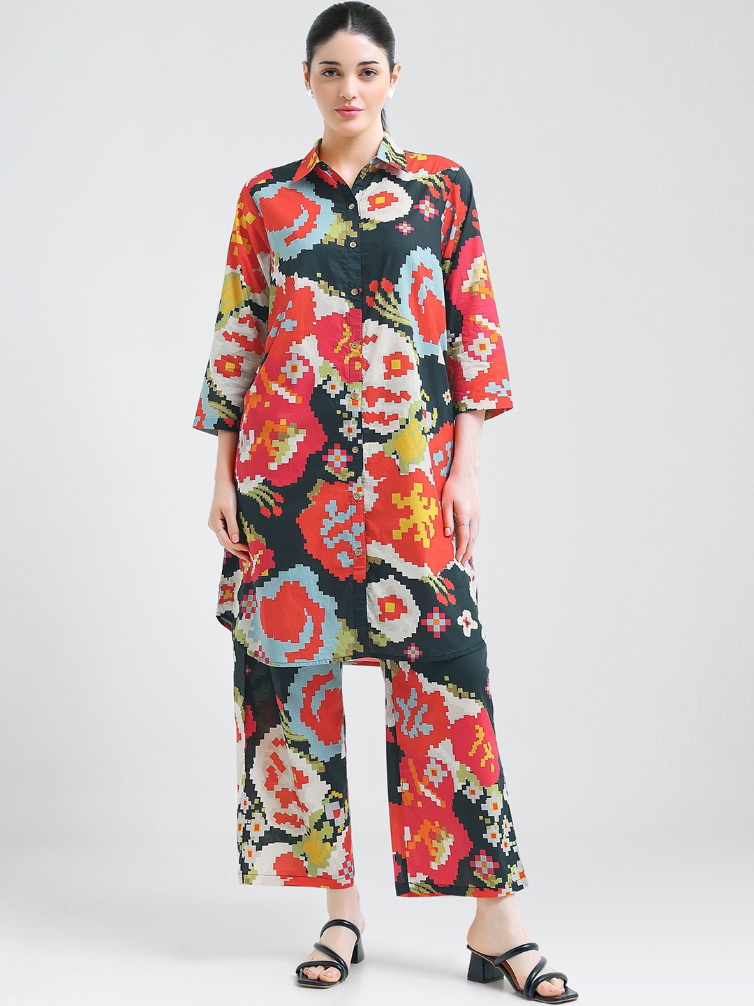 

I like me Printed Regular Pure Cotton Kurta With Trousers Set, Black