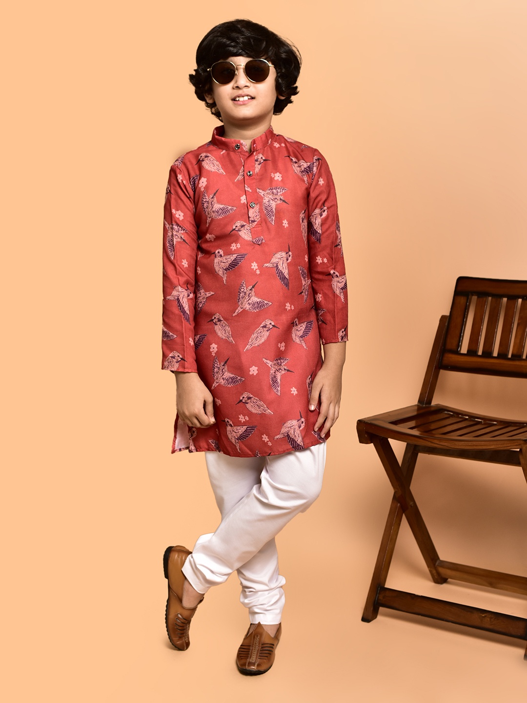 

PRINTINDIA Boys Quirky Printed Band Collar Three-Quarter Sleeves Regular Kurta & Churidar, Red